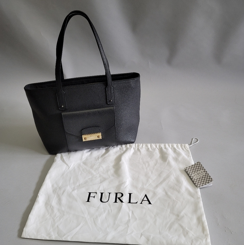 Furla Metropolis Black Shoulder bag